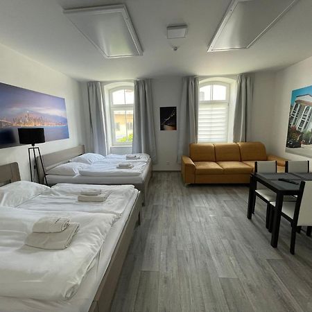 Relax21 Hotel Uhersky Ostroh Bagian luar foto