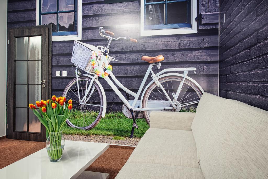 Relax21 Hotel Uhersky Ostroh Ruang foto