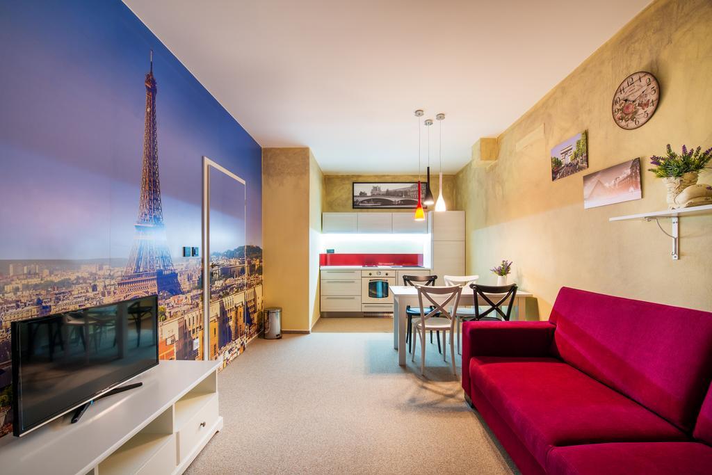 Relax21 Hotel Uhersky Ostroh Ruang foto